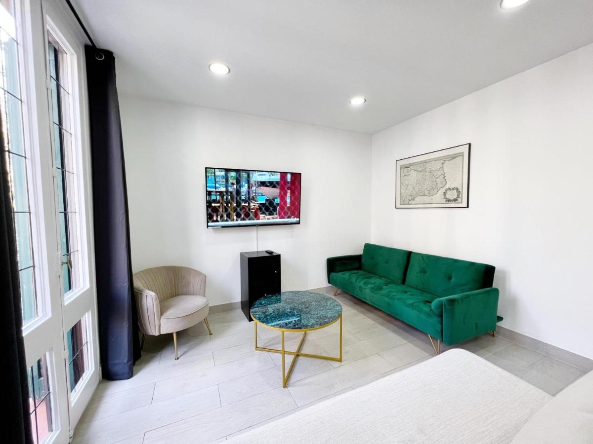 Sagrada Familia Gaudi Leilighet Barcelona Eksteriør bilde